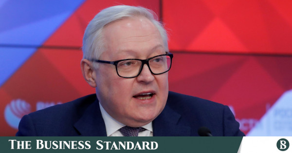 Rus diplomat, yaklaşık 20 ülkenin BRICS'e katılmak istediğini söyledi