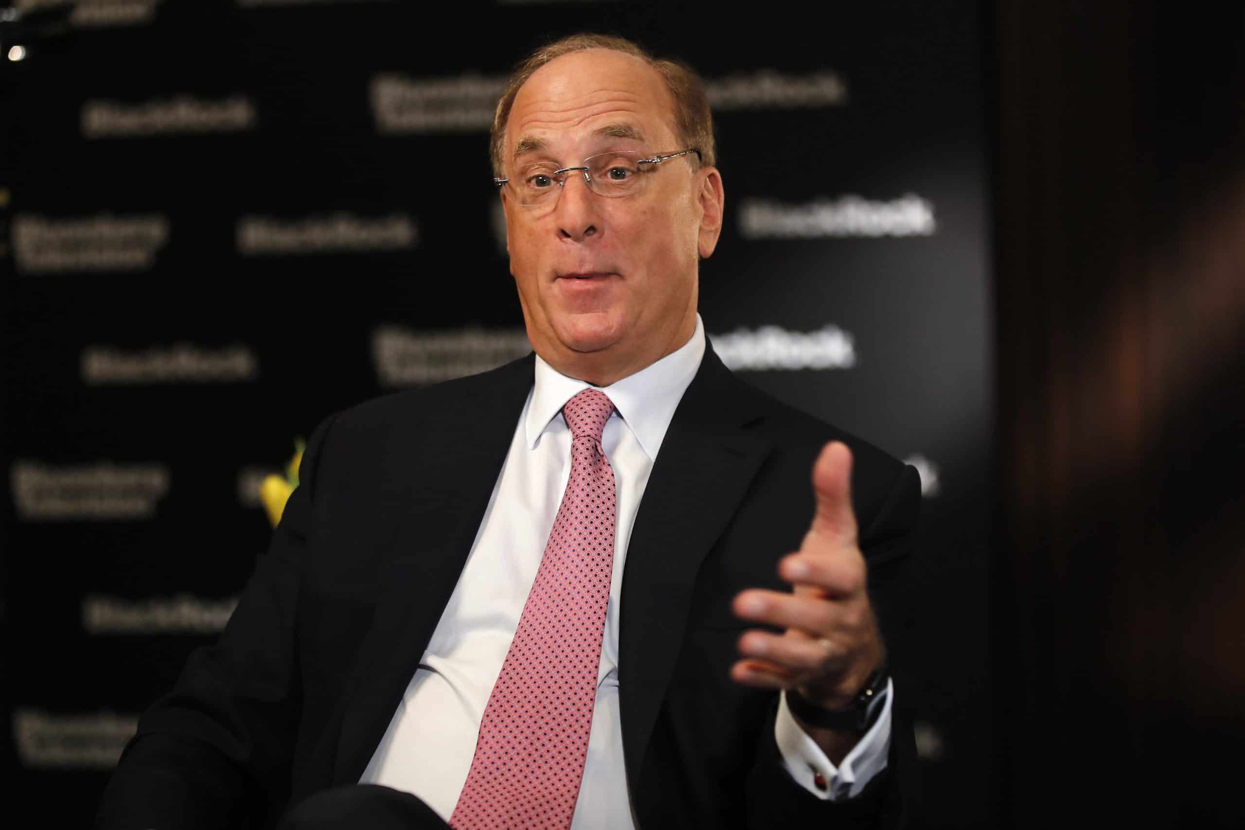 BlackRock CEO'su: Kripto Doları ve Diğer Para Birimlerini Aşabilir