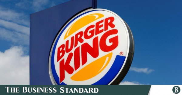 Hindistan gıda enflasyonuyla mücadele ederken Burger King, domateslerin \'tatilde\' olduğunu söylüyor