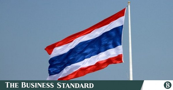 Tayland hükümeti ekonomiyi canlandırmak için yardım ve yakıt fiyatlarında kesinti yapmayı planlıyor