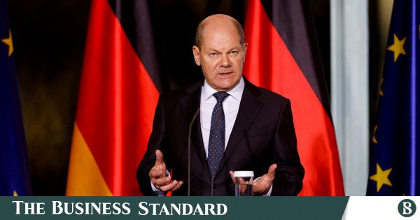 Scholz, Almanya'yı ekonomik 'küf'ü ortadan kaldırmak için birlikte hareket etmeye çağırıyor