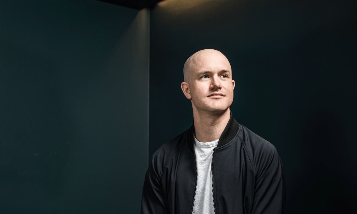Coinbase CEO'su DeFi'nin CFTC İçin Sınır Dışı Olması Gerektiğini Söyledi
