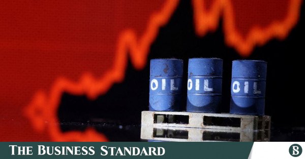 Ham petrol, bölge çapındaki Orta Doğu savaşına ilişkin endişelerin azalmasıyla geriledi