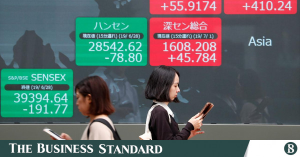 Asya borsaları Fed öncesi baskı altında, zayıf yen odakta