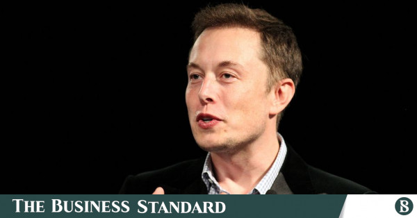 Musk, Tesla'nın yılda 200.000 Cybertruck üretmeyi hedeflediğini söyledi