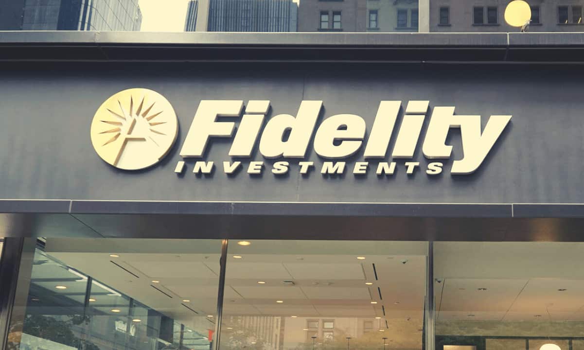Fidelity Yarışa Katılıyor: Artan Rekabetin Ortasında Ethereum ETF Onayı İçin Dosyalar