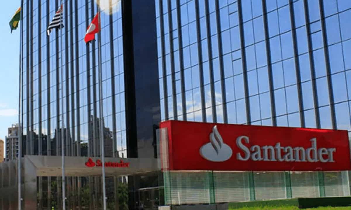 Fikir Değişimi: Santander, Yüksek Net Değere Sahip Müşterilere BTC ve ETH Hizmetlerini Başlatıyor (Rapor)