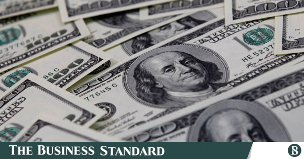 Küresel hisse senetleri büyük aylık kazanca doğru ilerliyor, dolar düşüyor