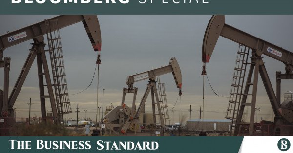 Petrol, piyasanın OPEC sonrası kasvetten kurtulamaması nedeniyle kayıplarını sürdürüyor