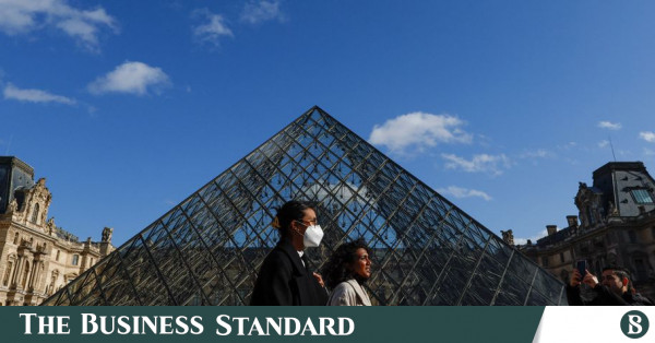 Paris'teki Louvre Müzesi bilet fiyatlarını %29 artıracak