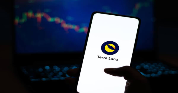 Binance, LUNC Yakımını Hızlandırıyor, Yakılan 49 Milyardan Fazla Token ile Piyasa İyimserliğini Artırıyor