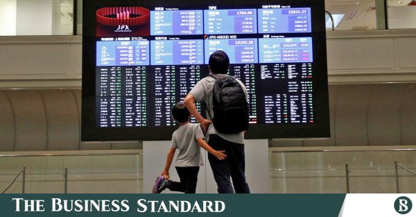 Küresel hisse senetleri Fed'in yeniden fiyatlamasıyla 9 haftalık kazanç serisini sonlandıracak