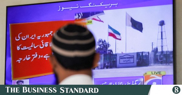 İran'la yaşanan gerginlikler Pakistan'ın ekonomik zorluklarını artırıyor