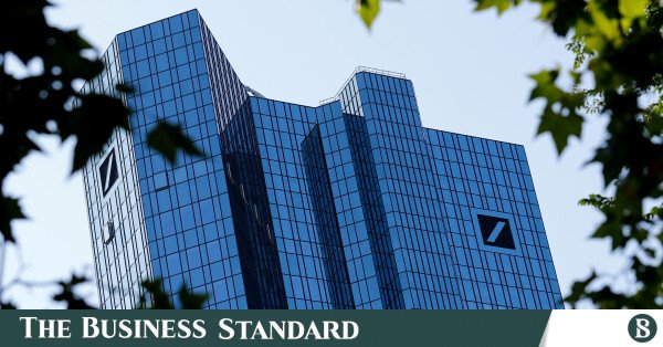 Deutsche Bank 3.500 kişiyi işten çıkaracak ve hissedarlarını ödüllendirecek