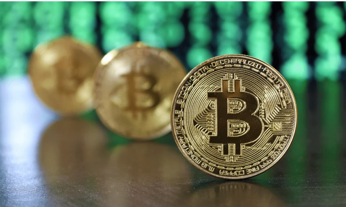 Uzun Vadeli Bitcoin Sahipleri, Kasım 2023'teki Arz Zirvesinden Bu Yana 300 Bin BTC Harcadı: Glassnode
