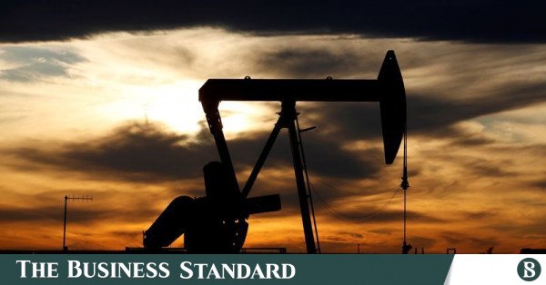 Rusya'nın enerji tesislerine yönelik saldırılar yoğunlaştıkça petrol fiyatları tırmanıyor