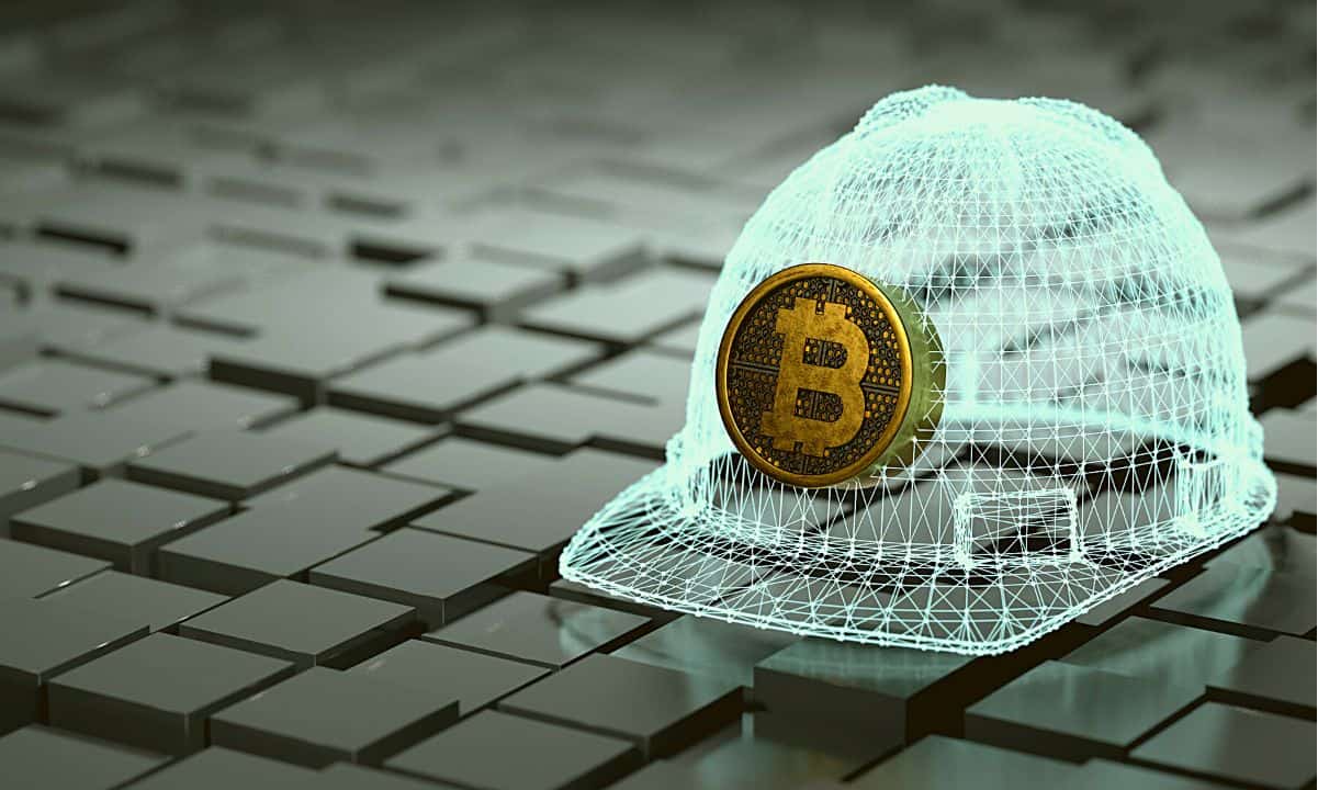 Bitcoin Madencileri 2 Milyar Doların Üzerinde Rekor Aylık Gelir Elde Etti
