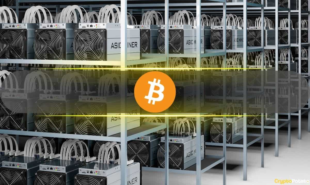 Bitcoin Madenci Hisseleri Yarılanma Öncesinde Düştü, Madenciler Hala İyimser