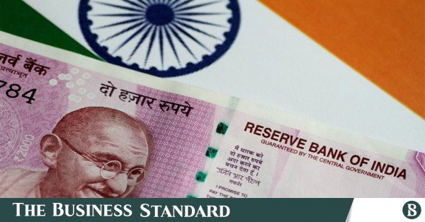 Sensex'in rekor seviyeye ulaşmasıyla Hintli Yatırımcılar 11 lakh crore kazandı