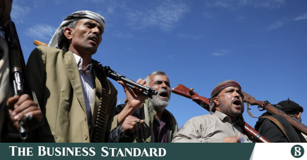 Drone saldırısı, Yemen'in Hudeyde kentinin batısındaki gemiye zarar verdi