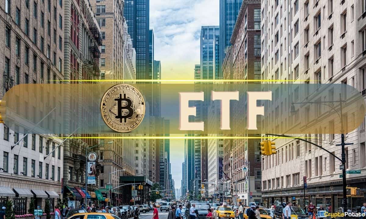 Bitcoin ETF'leri Günlük Net Girişte 422 Milyon Doların Üzerinde Kaydederken, BTC Haftalık %10 Kazanç Görüyor