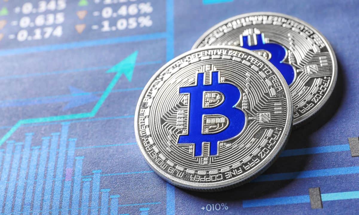 Bitcoin, Günlük Yeni Adresler Arttıkça Borsalardan Uzaklaşıyor