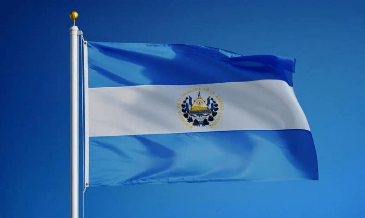 El Salvador’un 1,4 Milyar Dolarlık IMF Anlaşması Bitcoin Kabulüne Zarar Veriyor