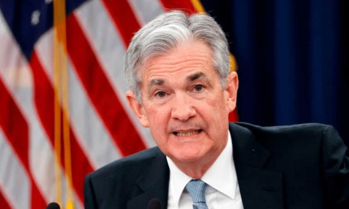 Bitcoin, Powell'ın Tarife Risklerini Vurgulamasıyla Günlük Kazançları Siliyor